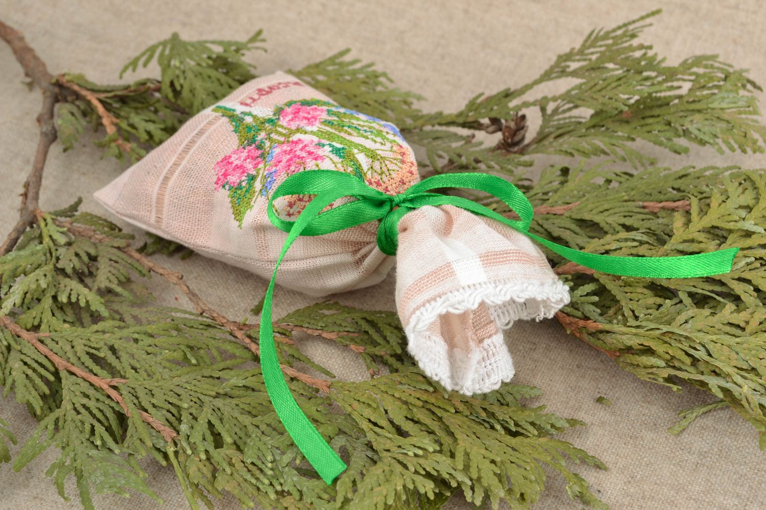 Soft sachet bag with herbs photo 1