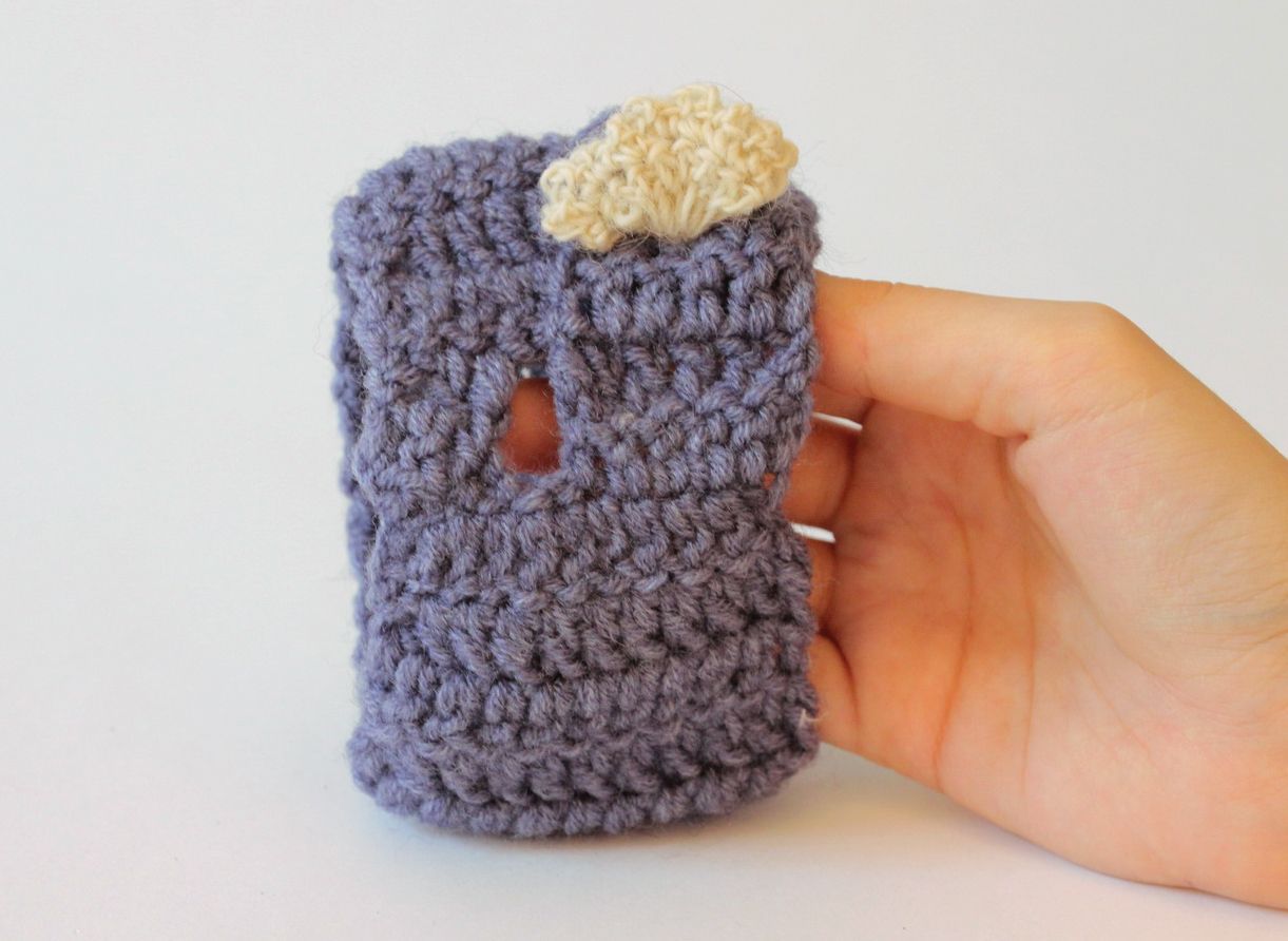 Knitted cup warmer photo 3