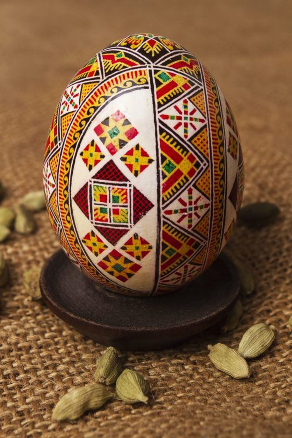 Huevo de pascua con ornamento para colección foto 1
