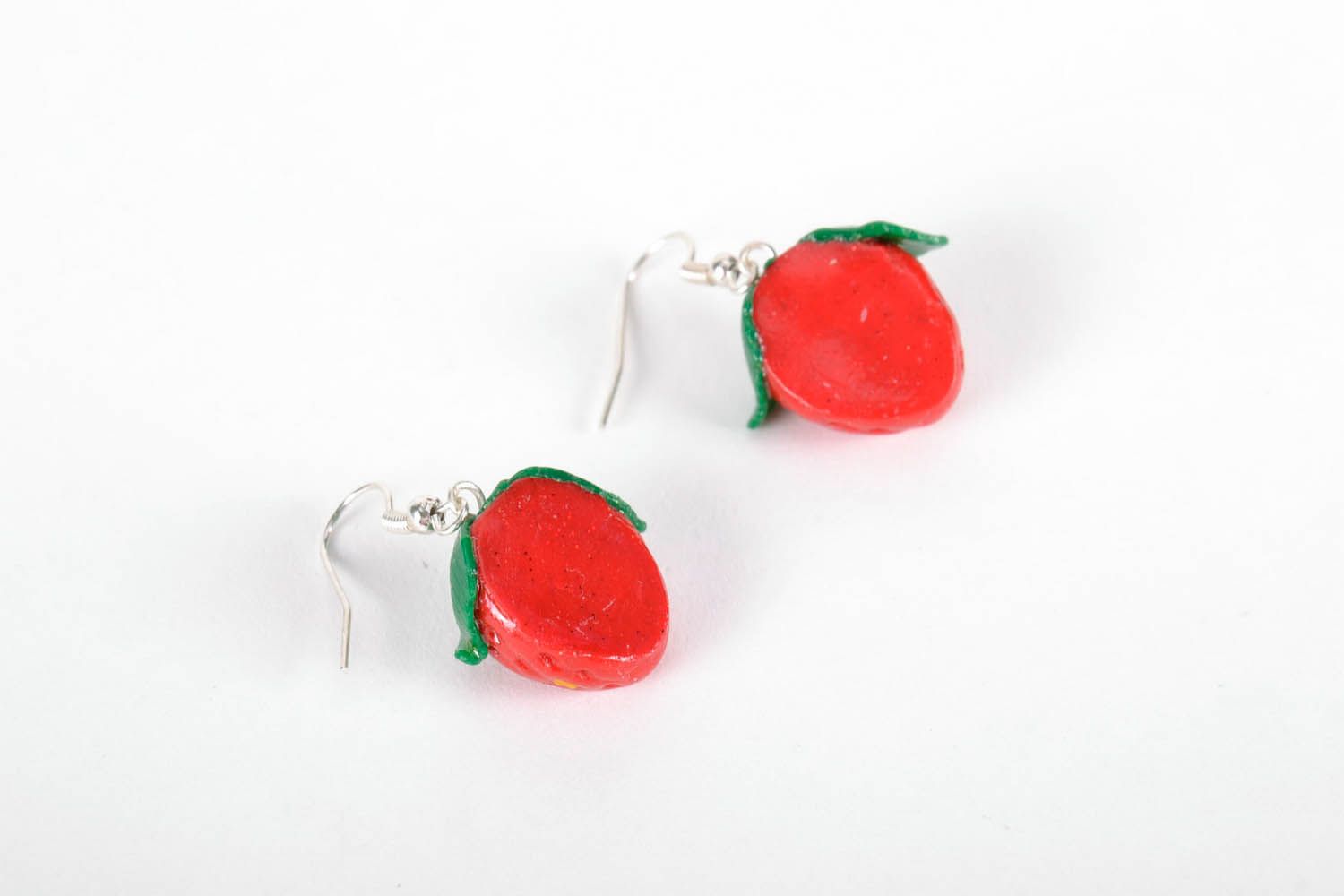Ohrringe aus Polymerton Erdbeeren foto 4