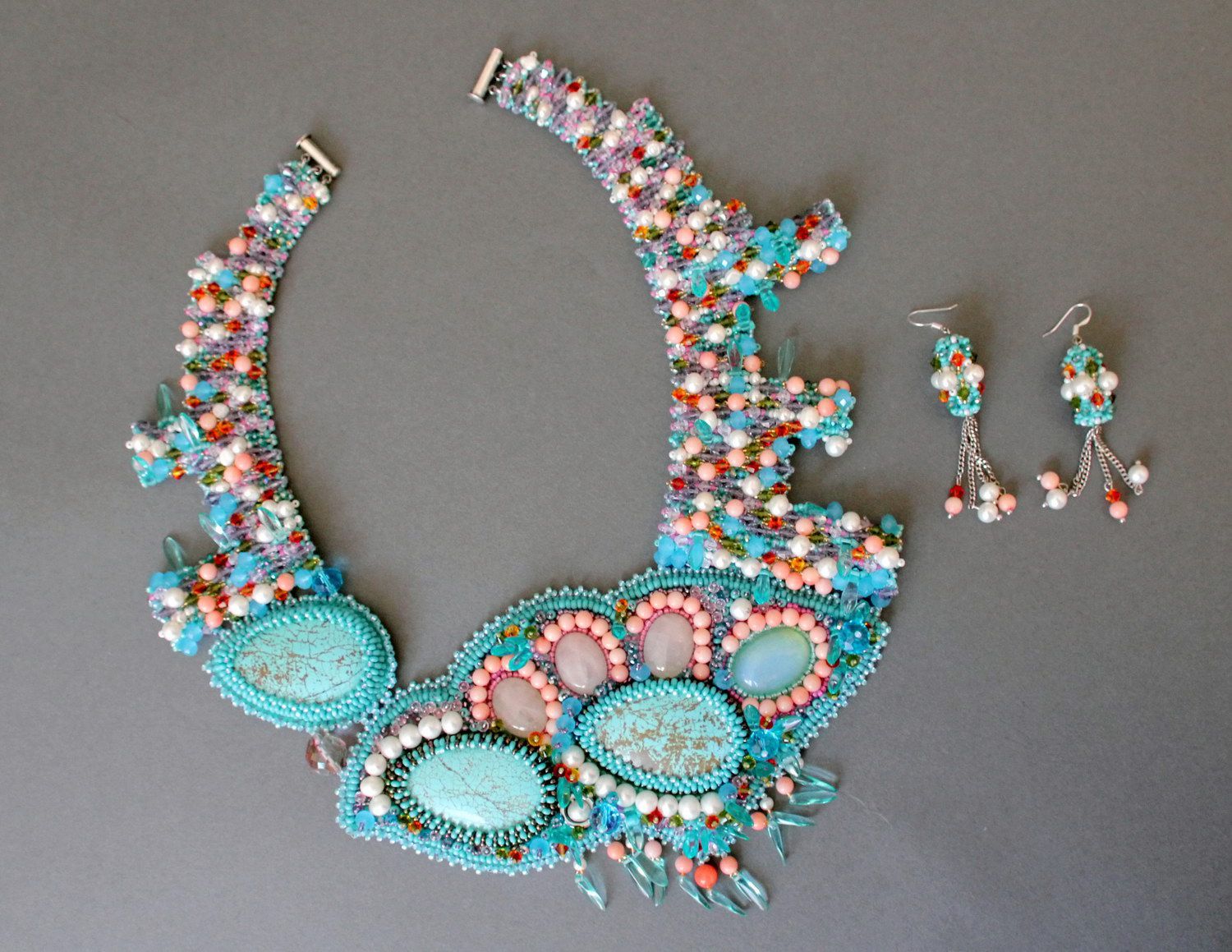 Set de joyas de perlas, corales, piedras Swarovski “Toque suave” foto 2