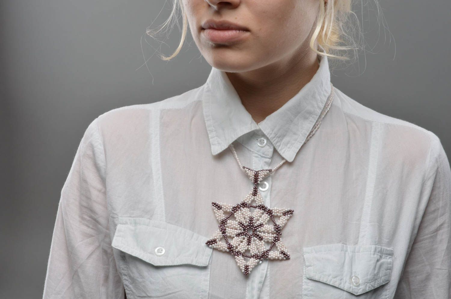 Handmade Collier aus Glasperlen in Weiß mit Stern Anhänger Damen Halsschmuck foto 5