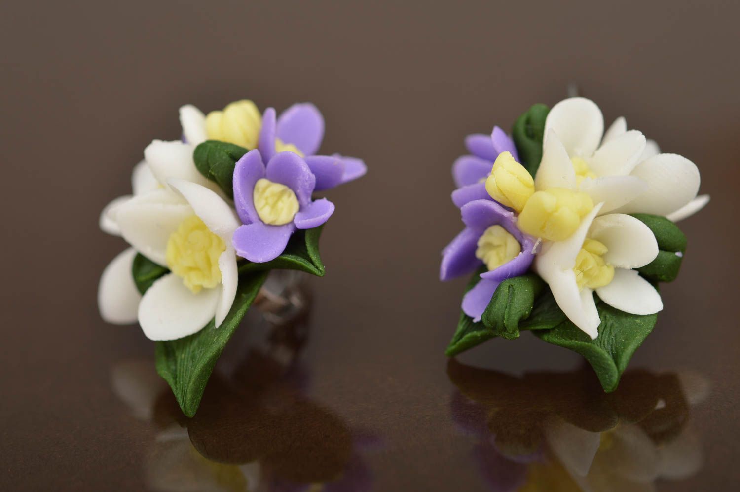 Handmade unusual designer beautiful cute flower earrings made of polymer clay photo 2