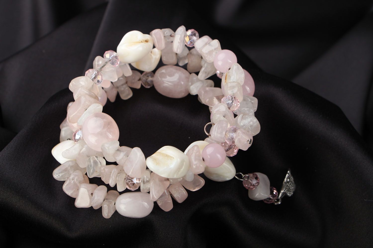 Homemade bracelet with pink quartz photo 2