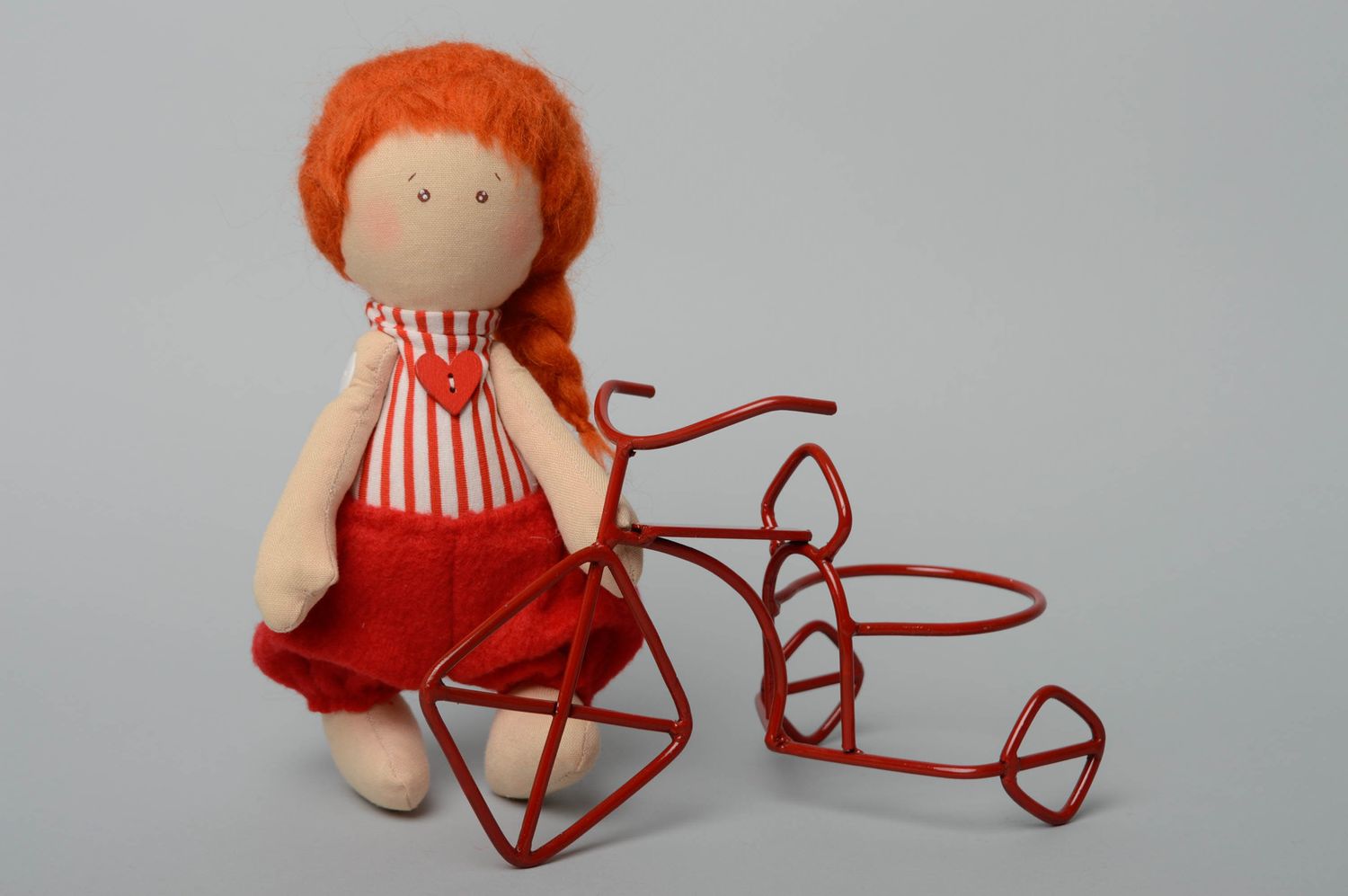 Авторская кукла девочка на велосипеде фото 1
