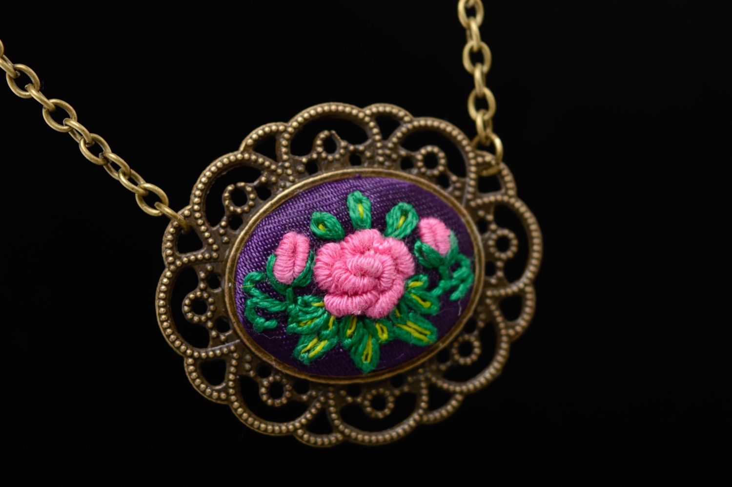 Rococo embroidered ring and pendant Tea Rose photo 5