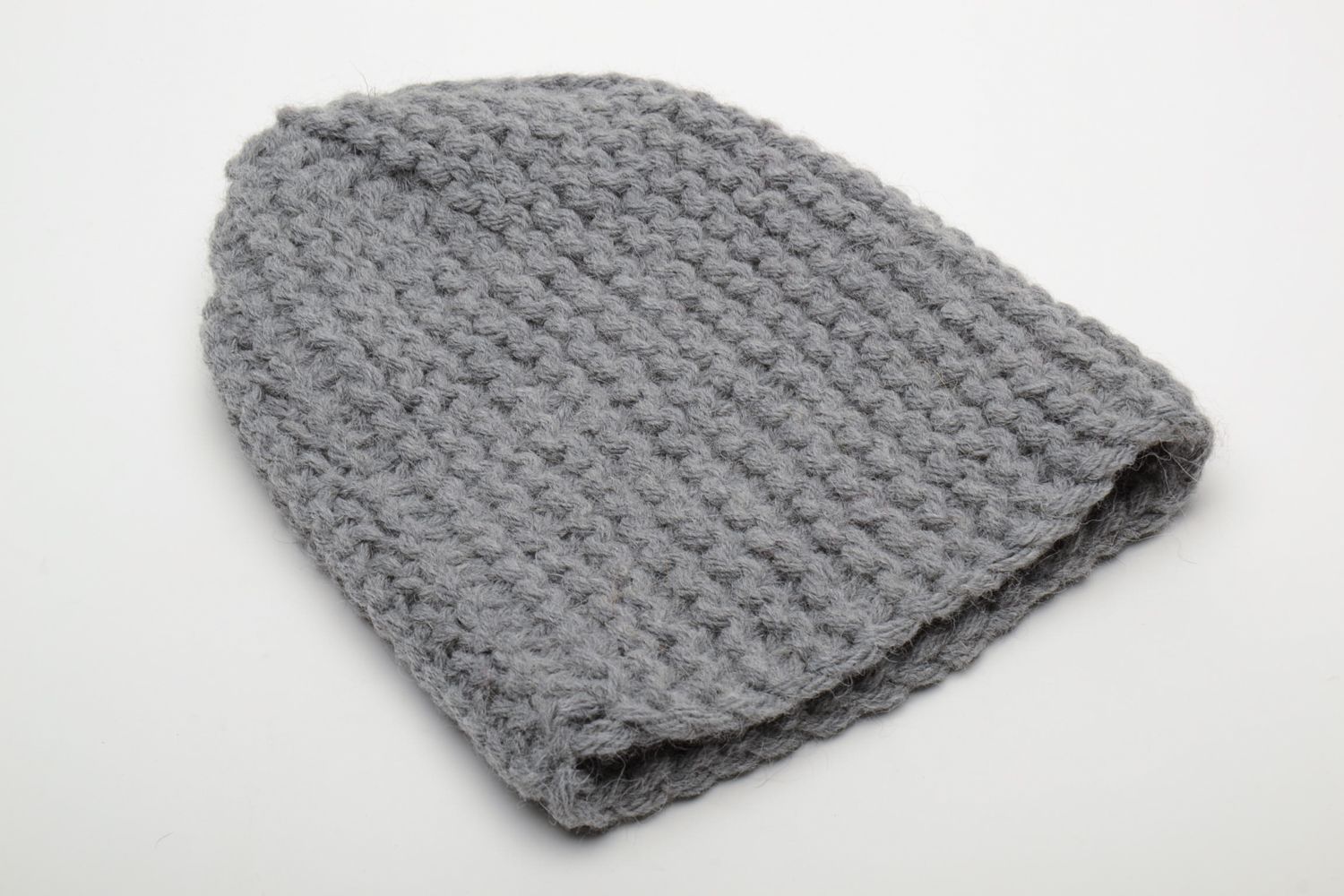 Bonnet tricoté en laine gris fait main photo 5