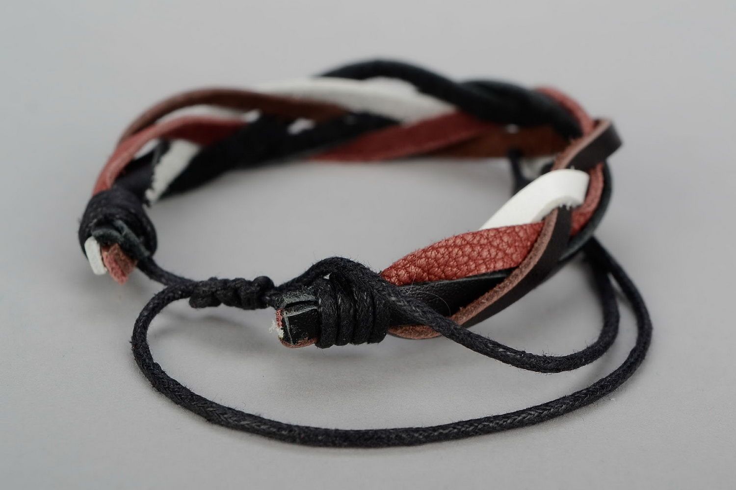 Braided leather bracelet photo 2
