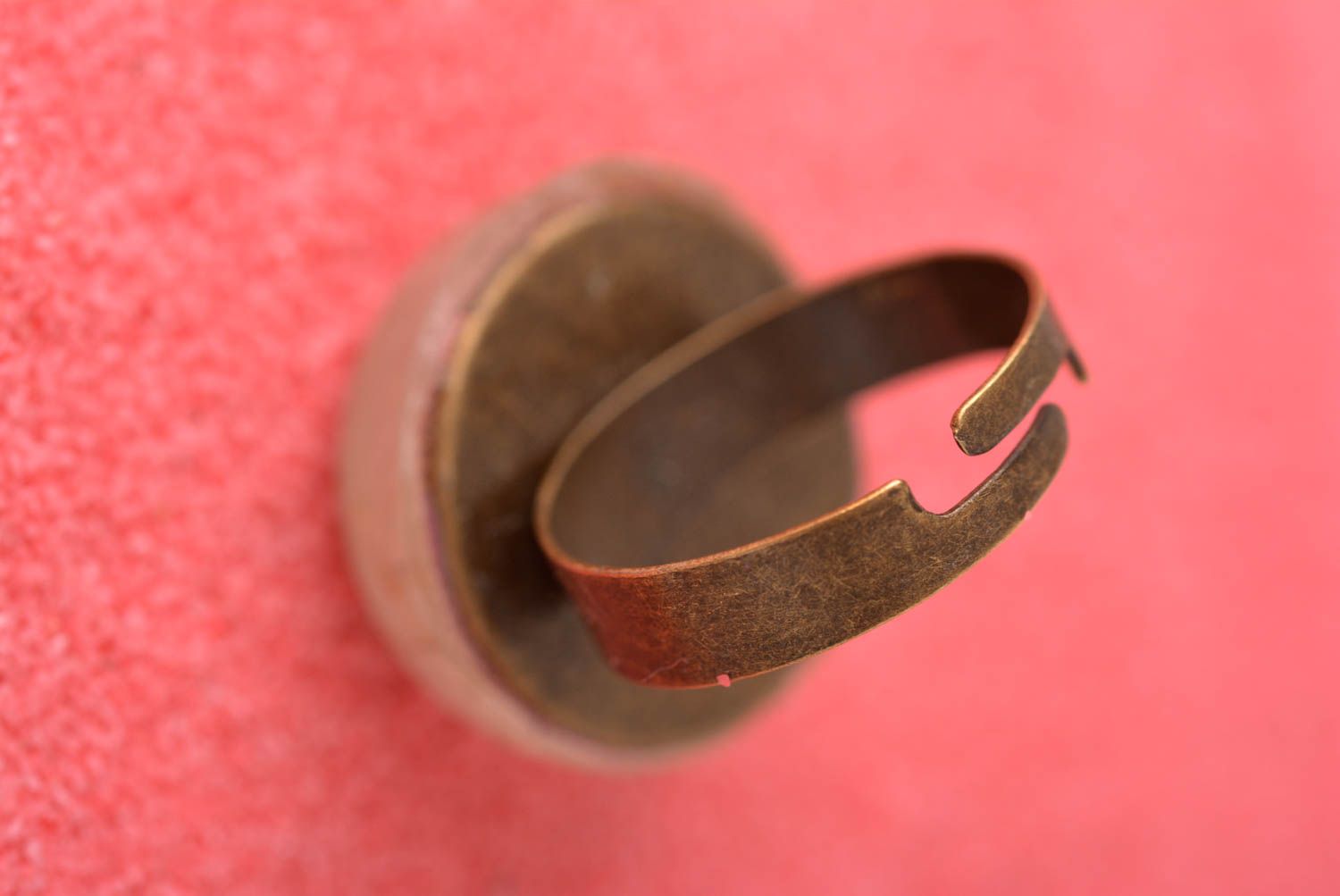 Кольцо ручной работы кольцо из эпоксидной смолы женское кольцо с одуванчиком фото 5