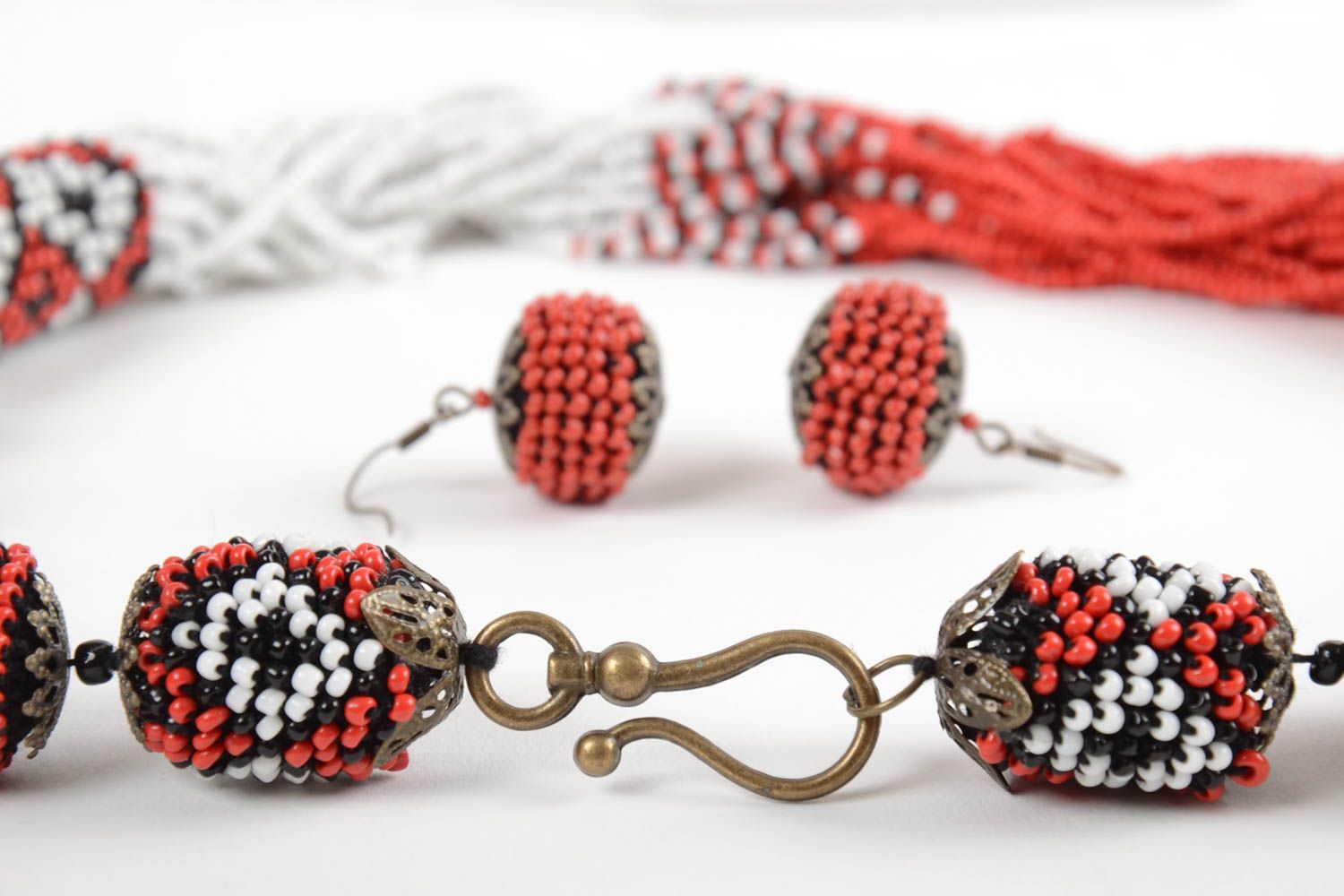 Conjunto de bisutería artesanal collar y pendientes étnicos accesorios de mujer foto 3