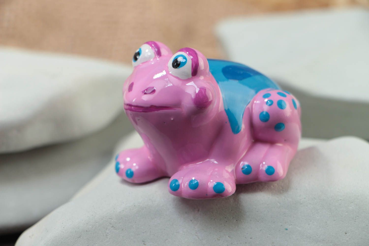 Beautiful painted pink plaster figurine of frog hand made interior decor photo 1