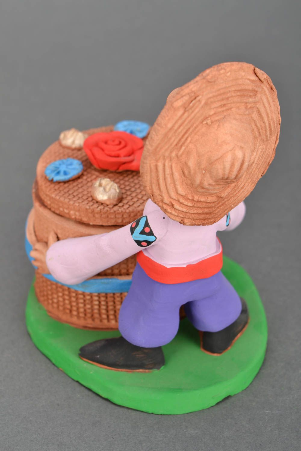 Keramische Figur Kosak mit Torte foto 5