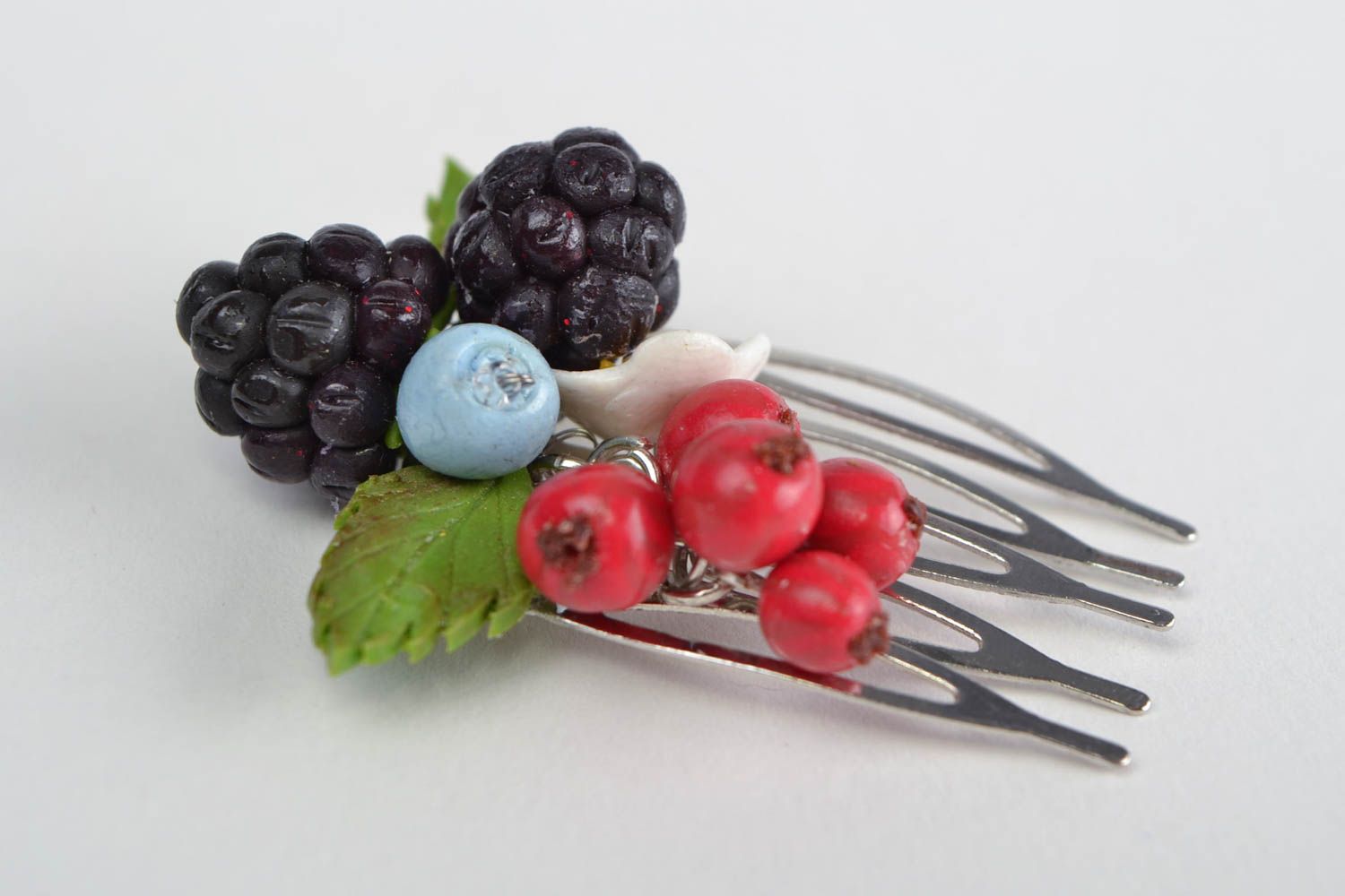 Small handmade designer hair comb with polymer clay berries and flowers photo 3
