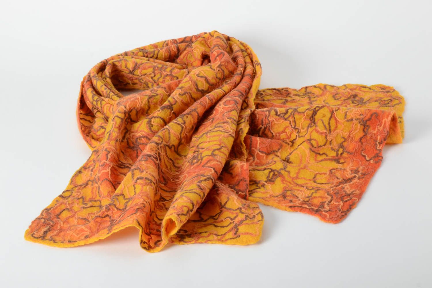 Handmade gefilzter Schal Frauen Accessoire Geschenk für Frau Damen Schal grell foto 4