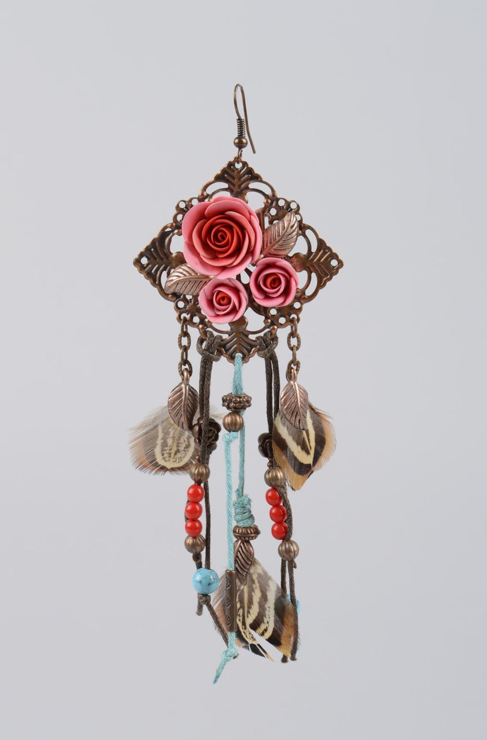 Boucles d'oreilles pendantes Bijou fait main roses design Accessoire femme beau photo 1