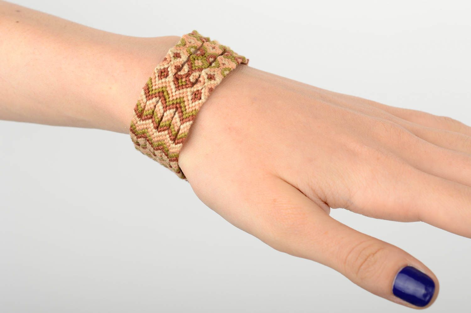 Hippie bracelet handmade woven bracelet macrame jewelry fashion bracelets photo 5