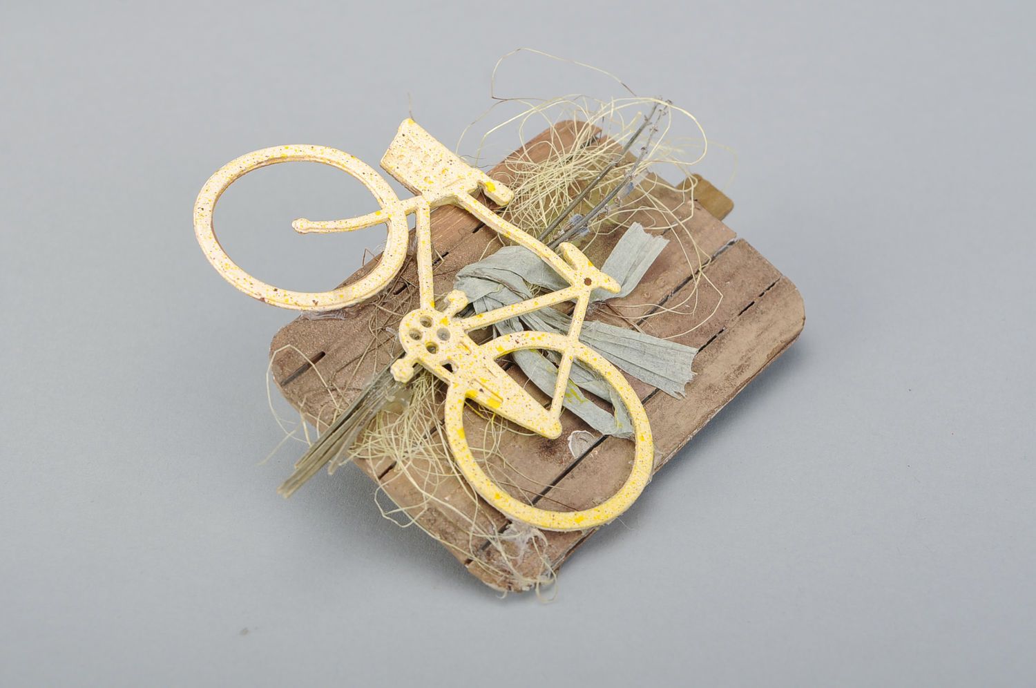 Decorative clothespin with dried flowers Bicycle photo 3