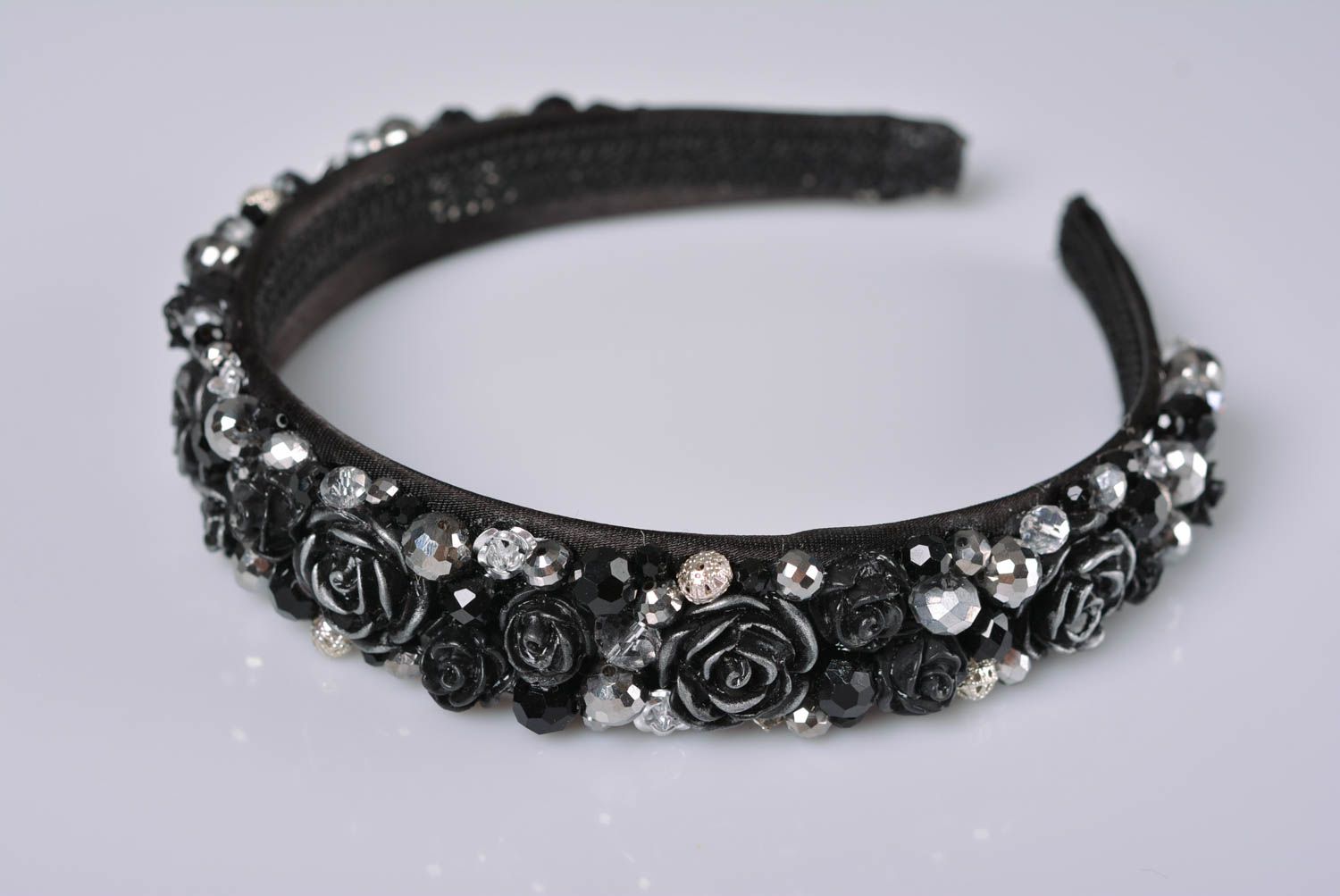 Unusual beautiful homemade designer black beaded headband with plastic flowers photo 1