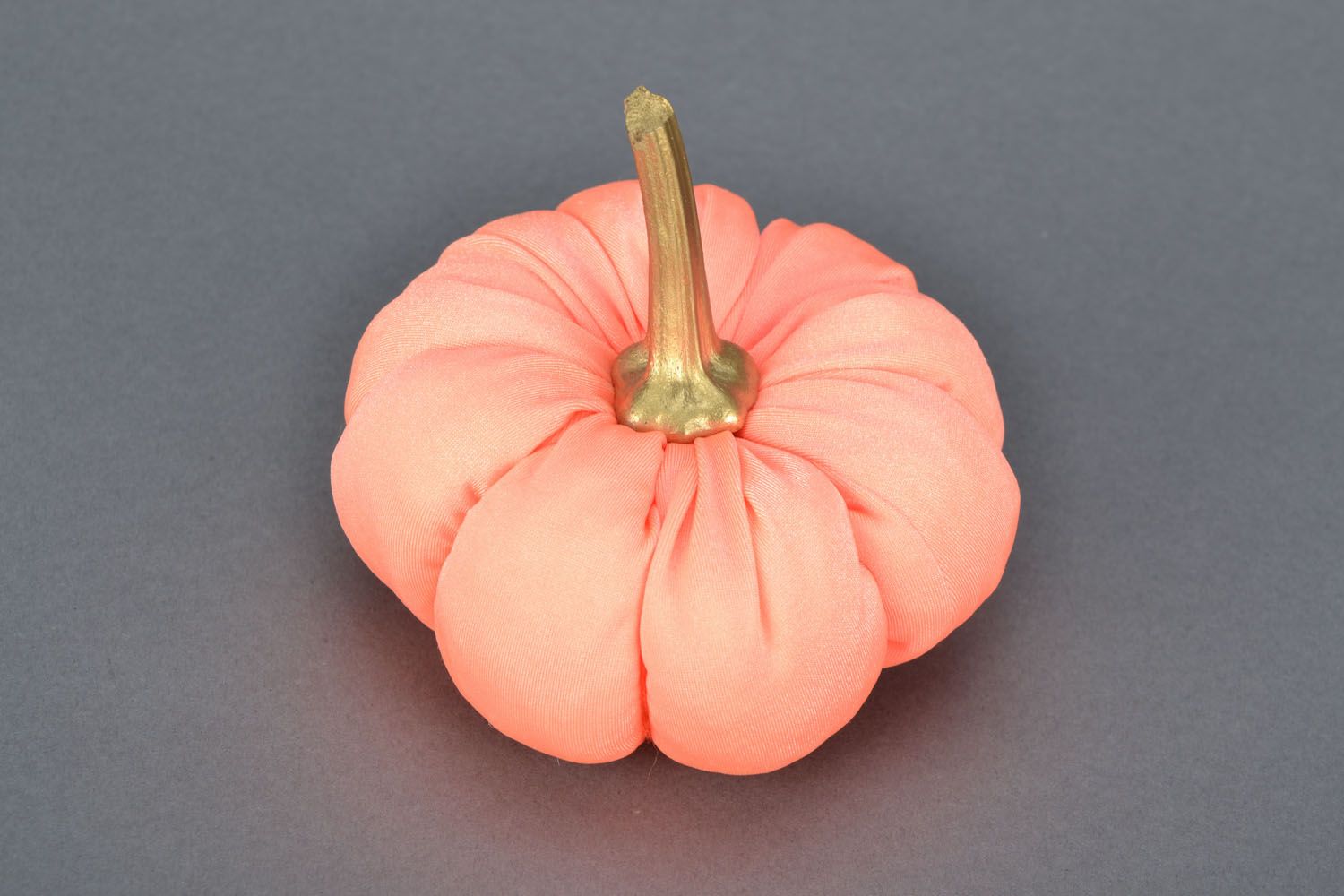 Small decorative pumpkin photo 3