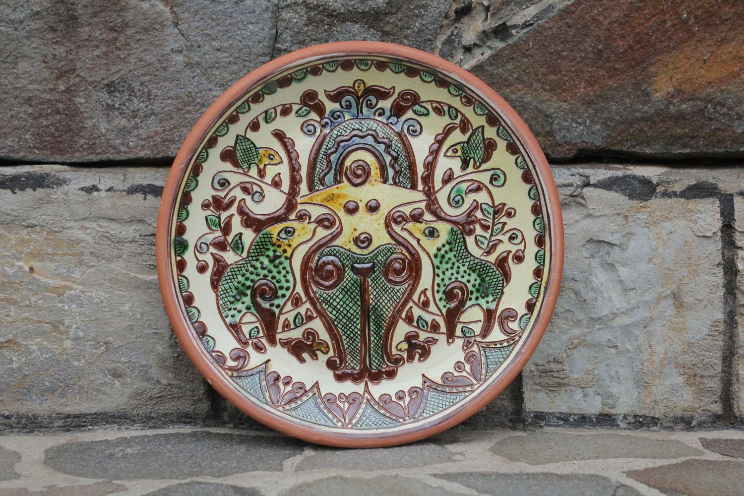 Wandteller aus Keramik mit Huzul-Bemalung foto 1