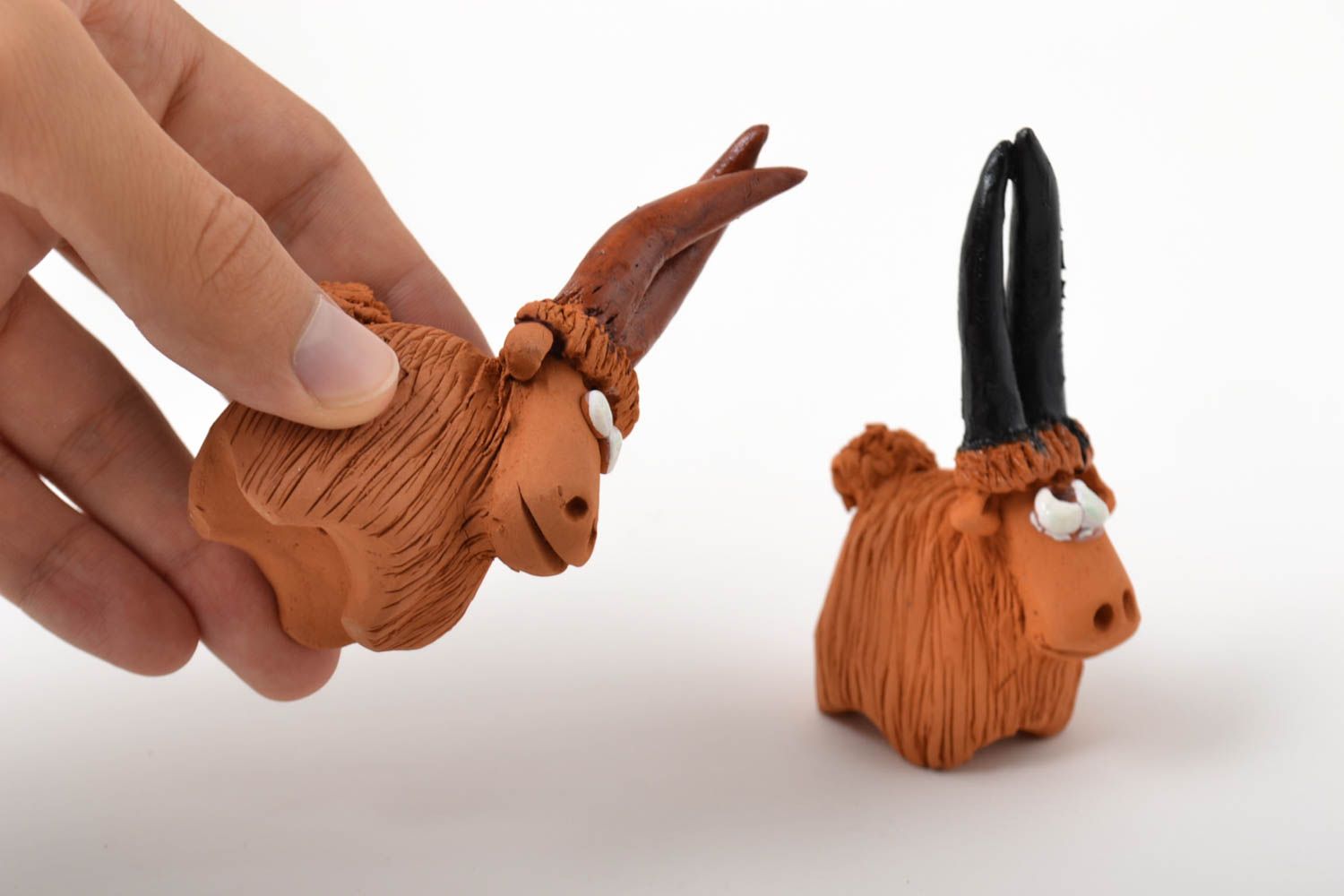 Animaletti in ceramica fatti a mano set di due figurine souvenir di terracotta foto 5