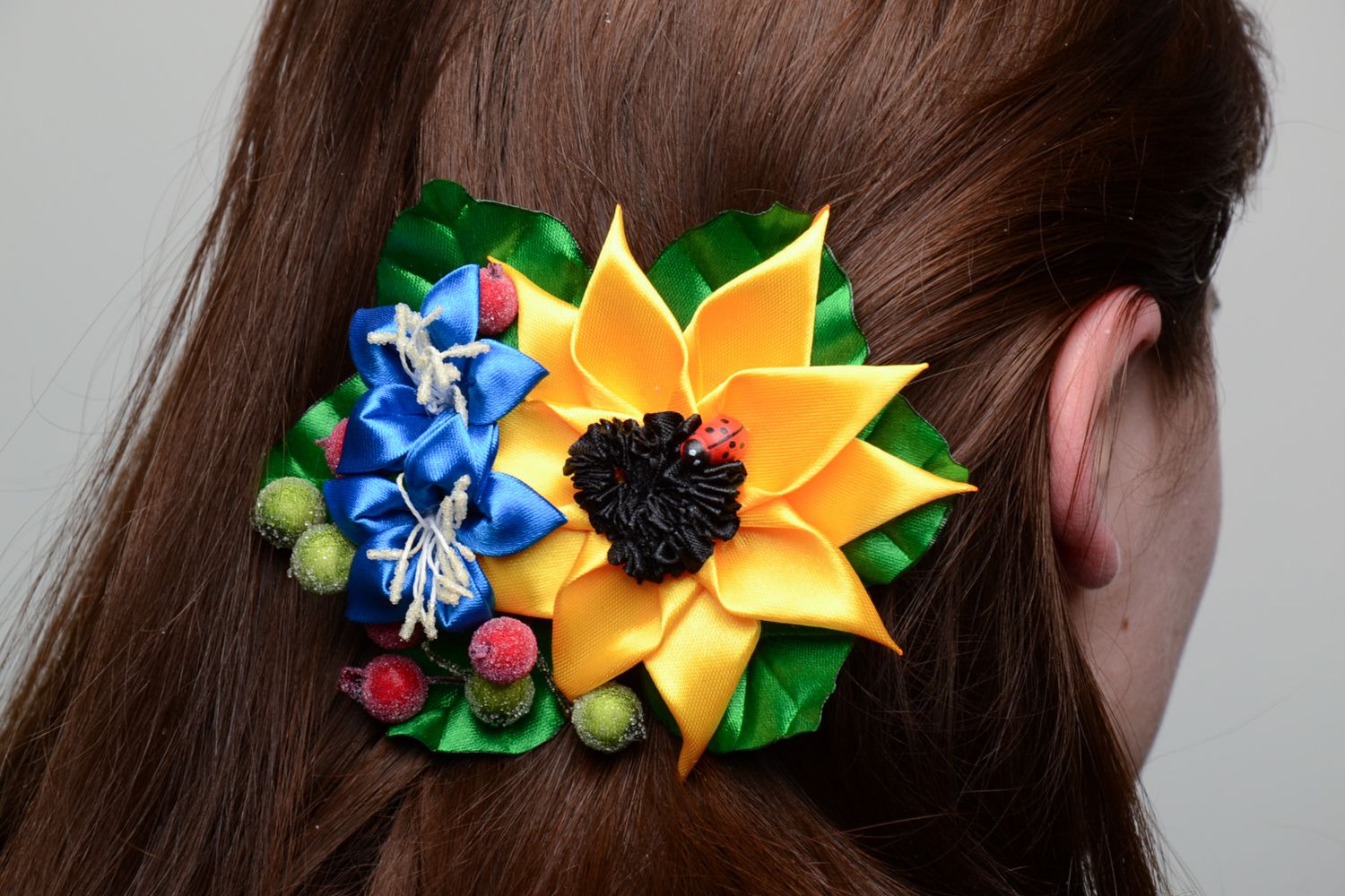 Fermaglio per capelli fatto a mano di nastro accessorio da donna prato fiori foto 5