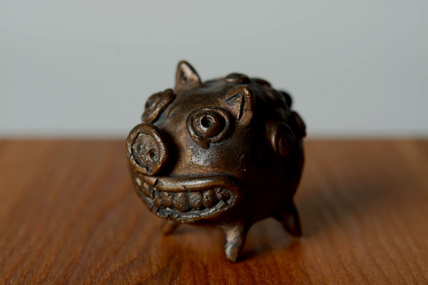 Bronze statuette Pig photo 4