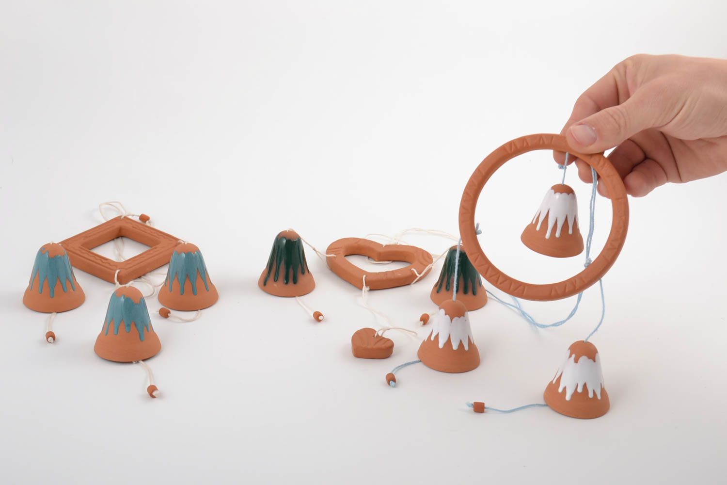 Künstlerische bemalte Interieur Anhänger Glocken aus Keramik Set 3 Stück foto 2