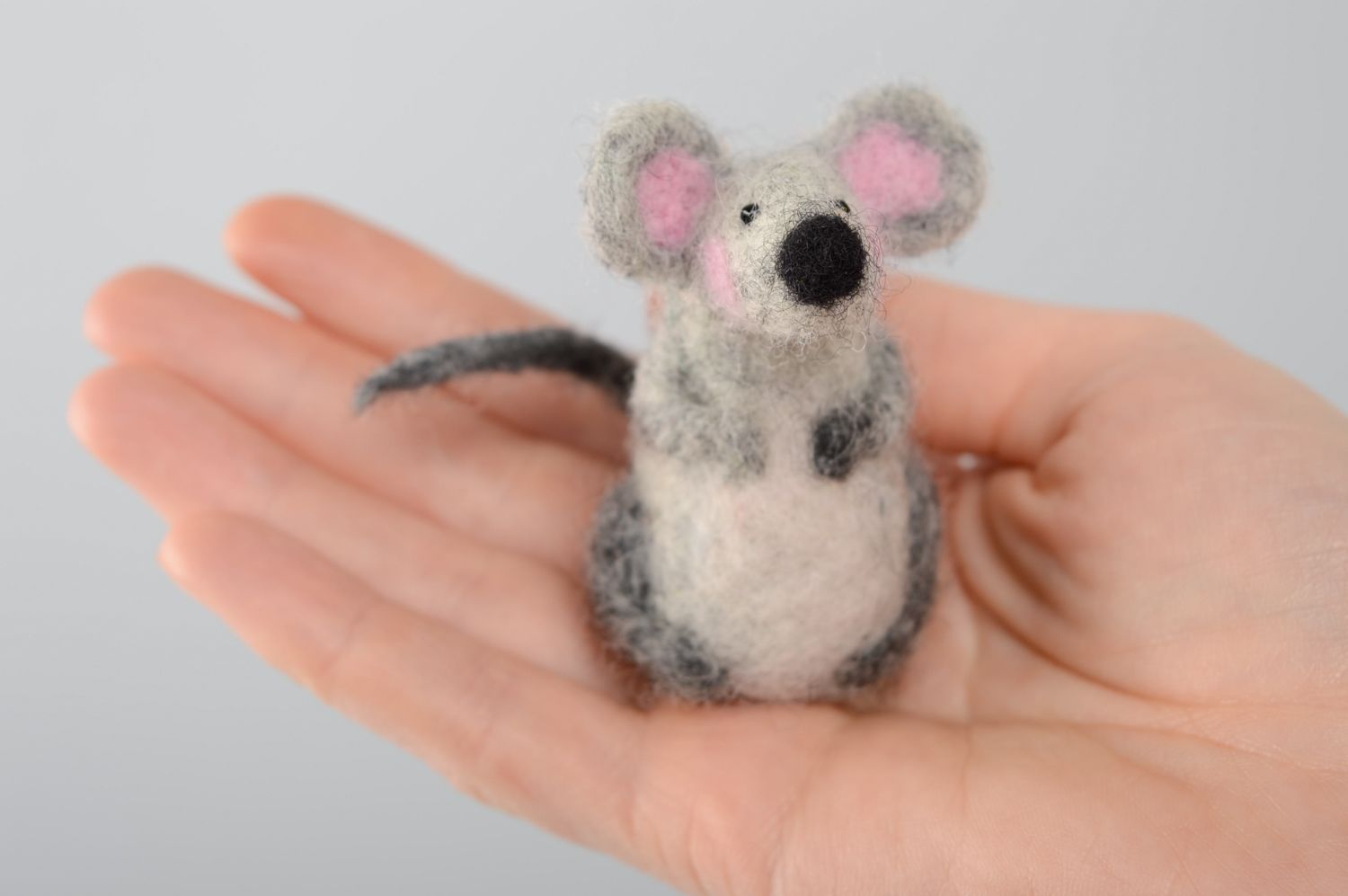 Felted wool toy Gray Mouse photo 4