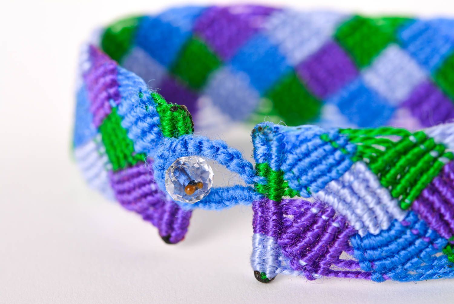 Bracelet macramé Bijou fait main en fils bleu-violet-vert Cadeau pour femme photo 3