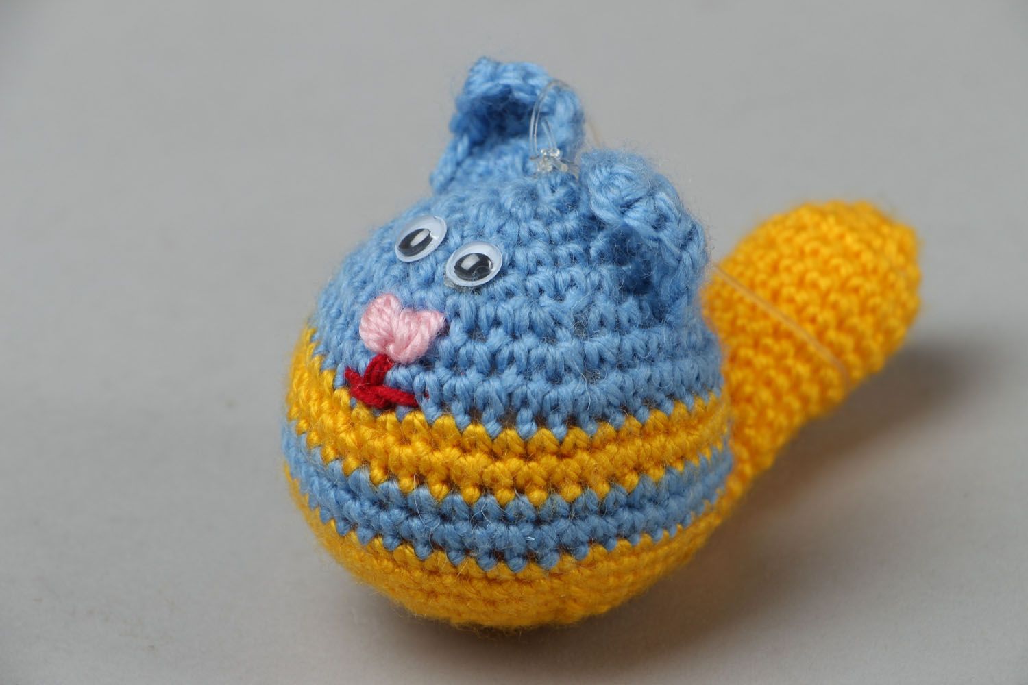 Brinquedo artesanal tricotado com gancho foto 1