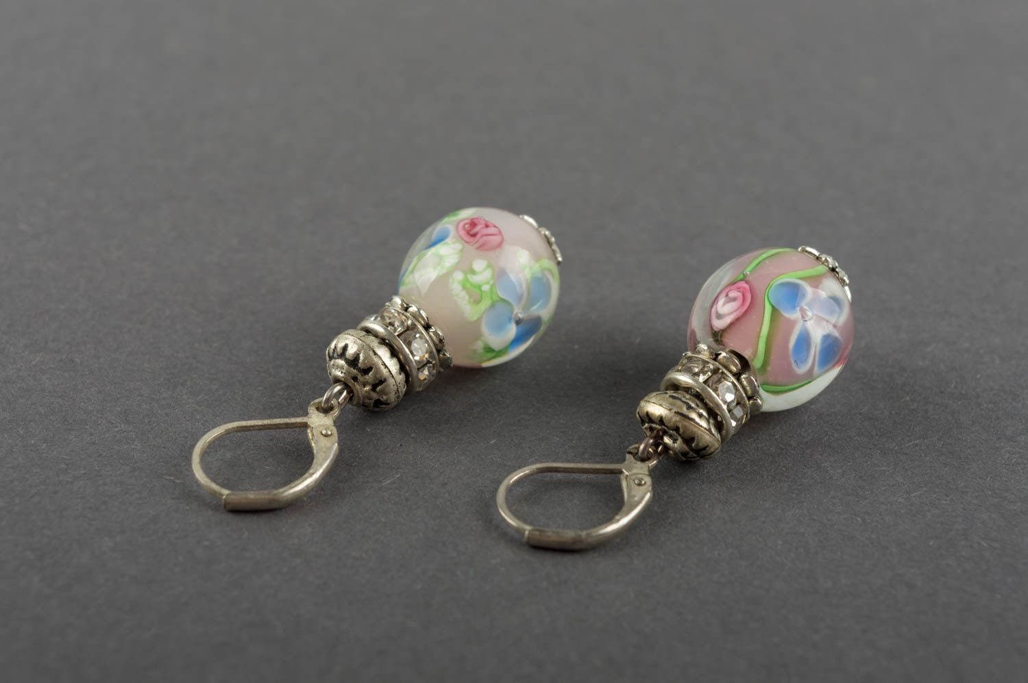 Boucles d'oreilles florales en verre de Murano faites main rondes accessoire photo 4