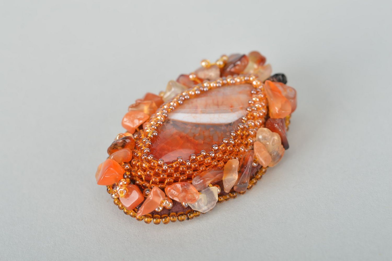 Broche orange Bijou fait main ovale perles de rocaille agate Cadeau femme photo 2