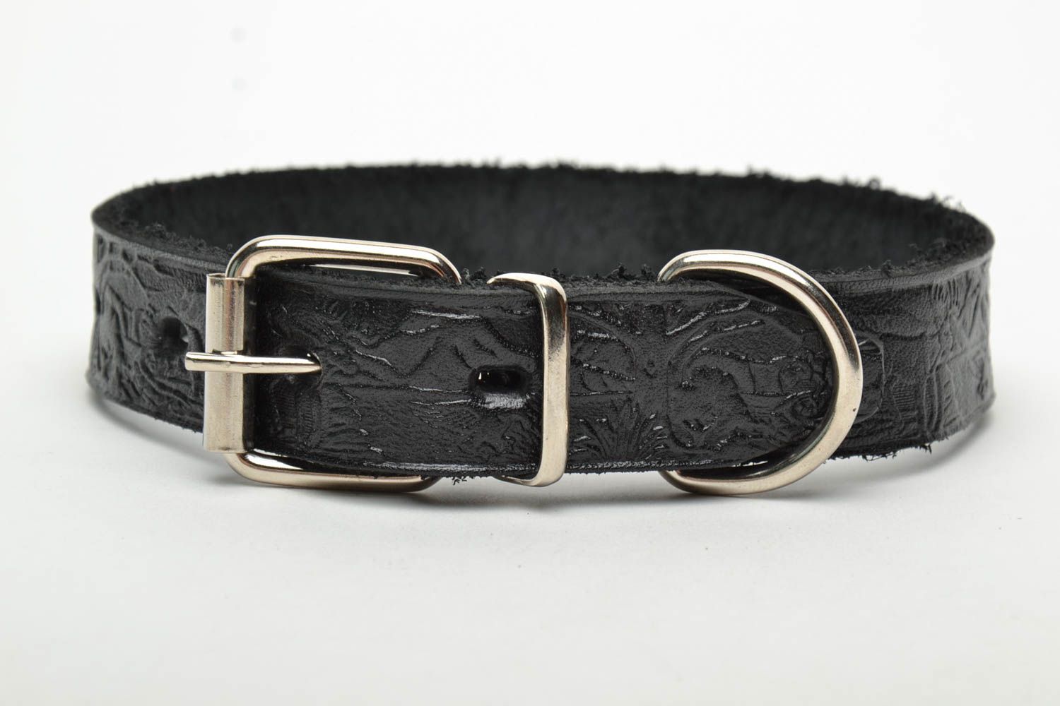 Black leather collar with stamping photo 2
