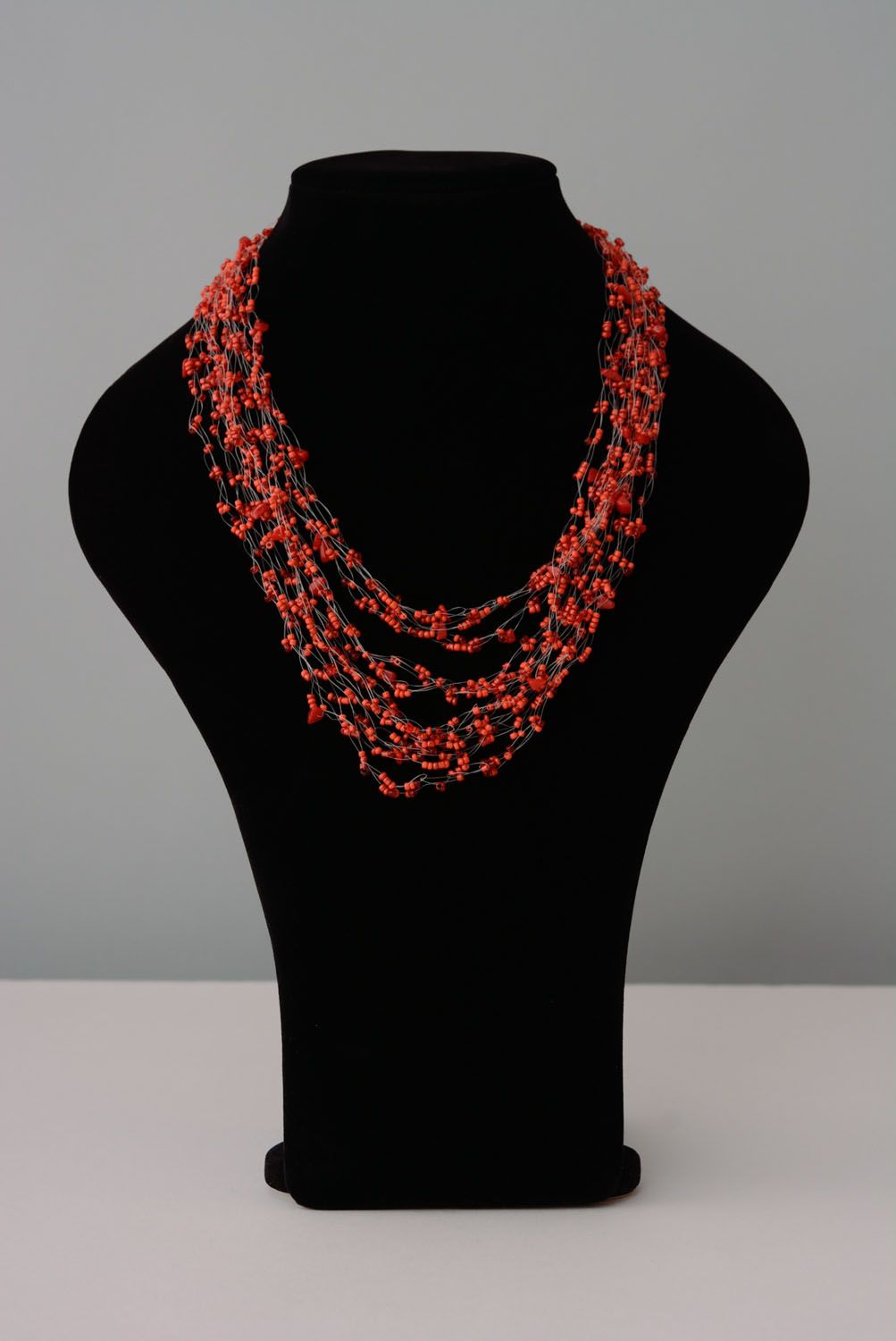 Red beaded necklace photo 1