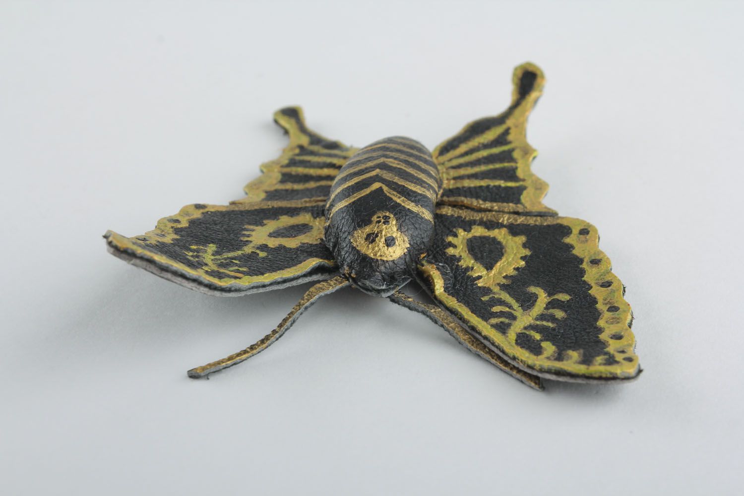 Brosche Schmetterling aus Leder foto 4
