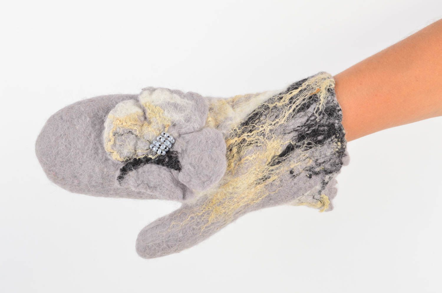 Guantes hechos a mano color gris accesorio de mujer enfurtido regalo original foto 5