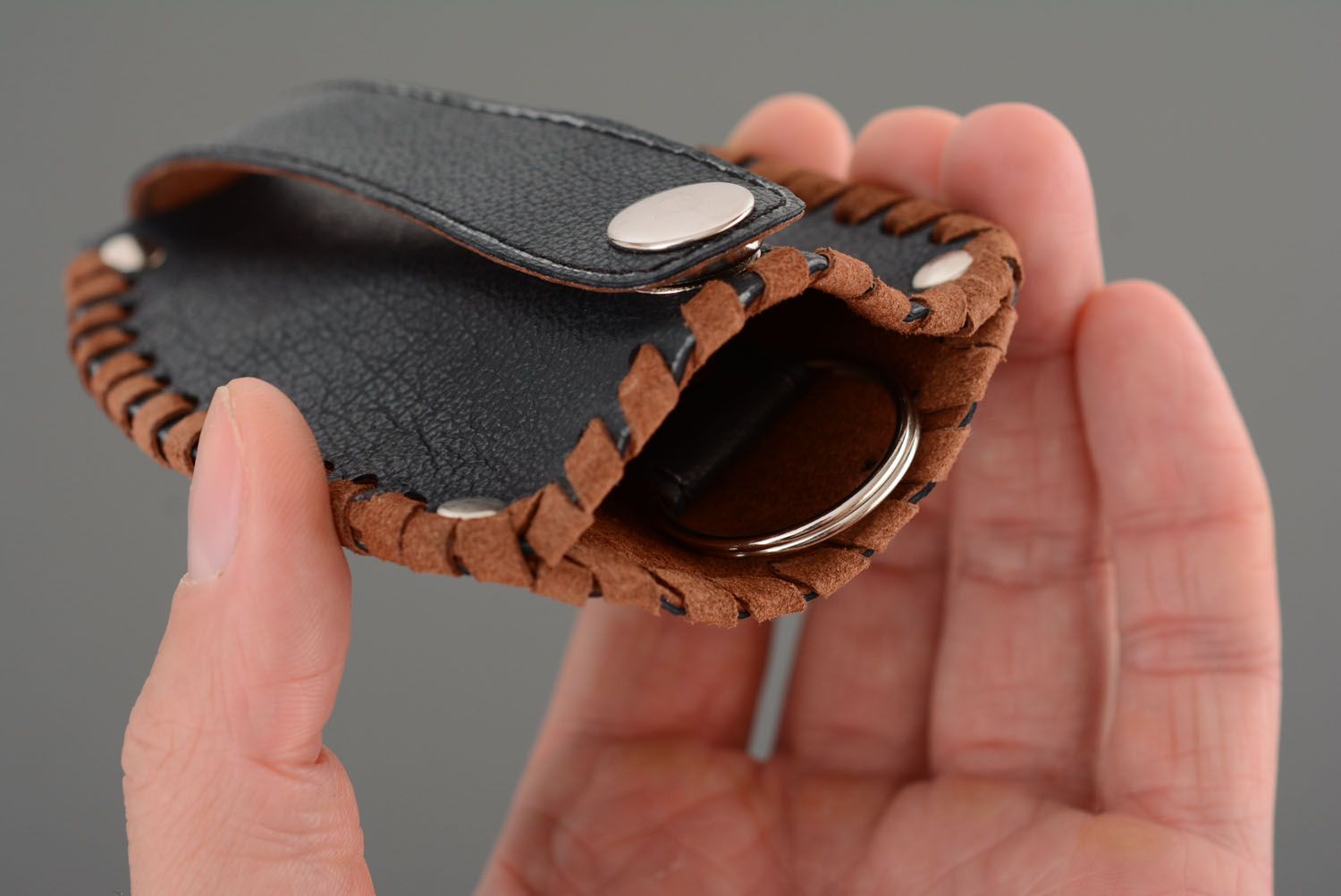 Étui porte-clés en vrai cuir original fait main de design accessoire pour homme photo 2