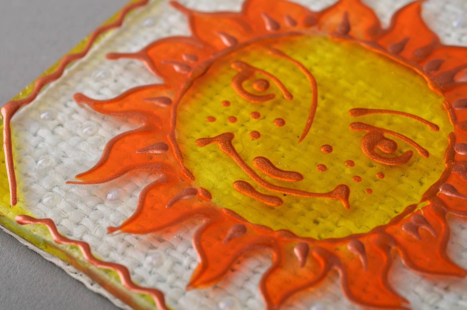 Bemalter Kühlschrankmagnet aus Glas mit Futter aus Leinen handmade schön Sonne foto 2