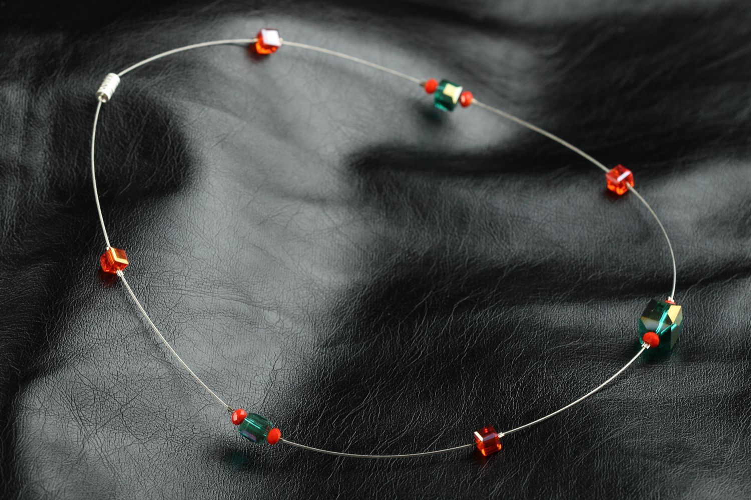 Modeschmuck Collier handmade Perlen Schmuck Accessoire für Frauen mit Kristall foto 1