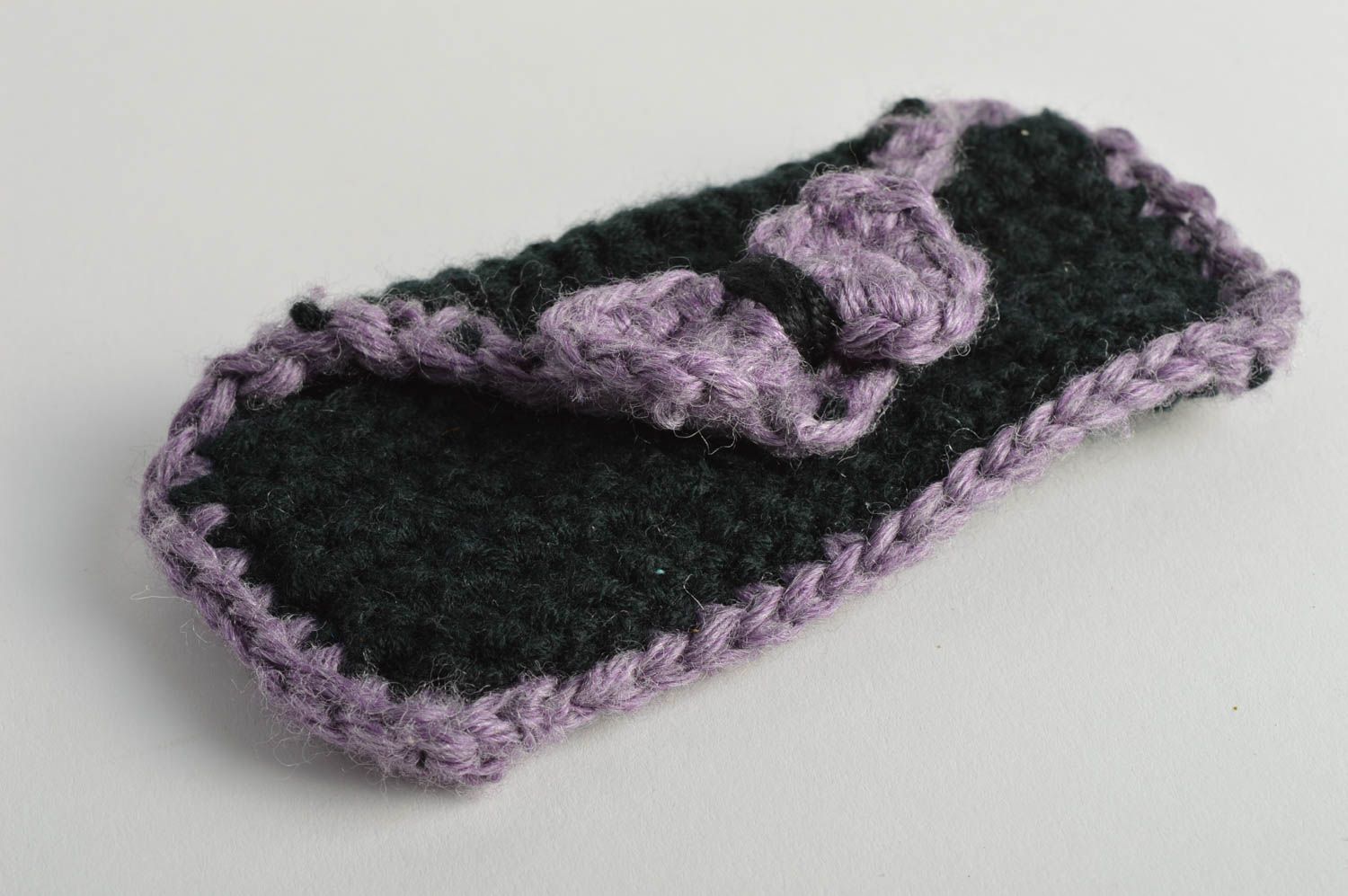 Black and lilac handmade designer crochet phone case with bow photo 3