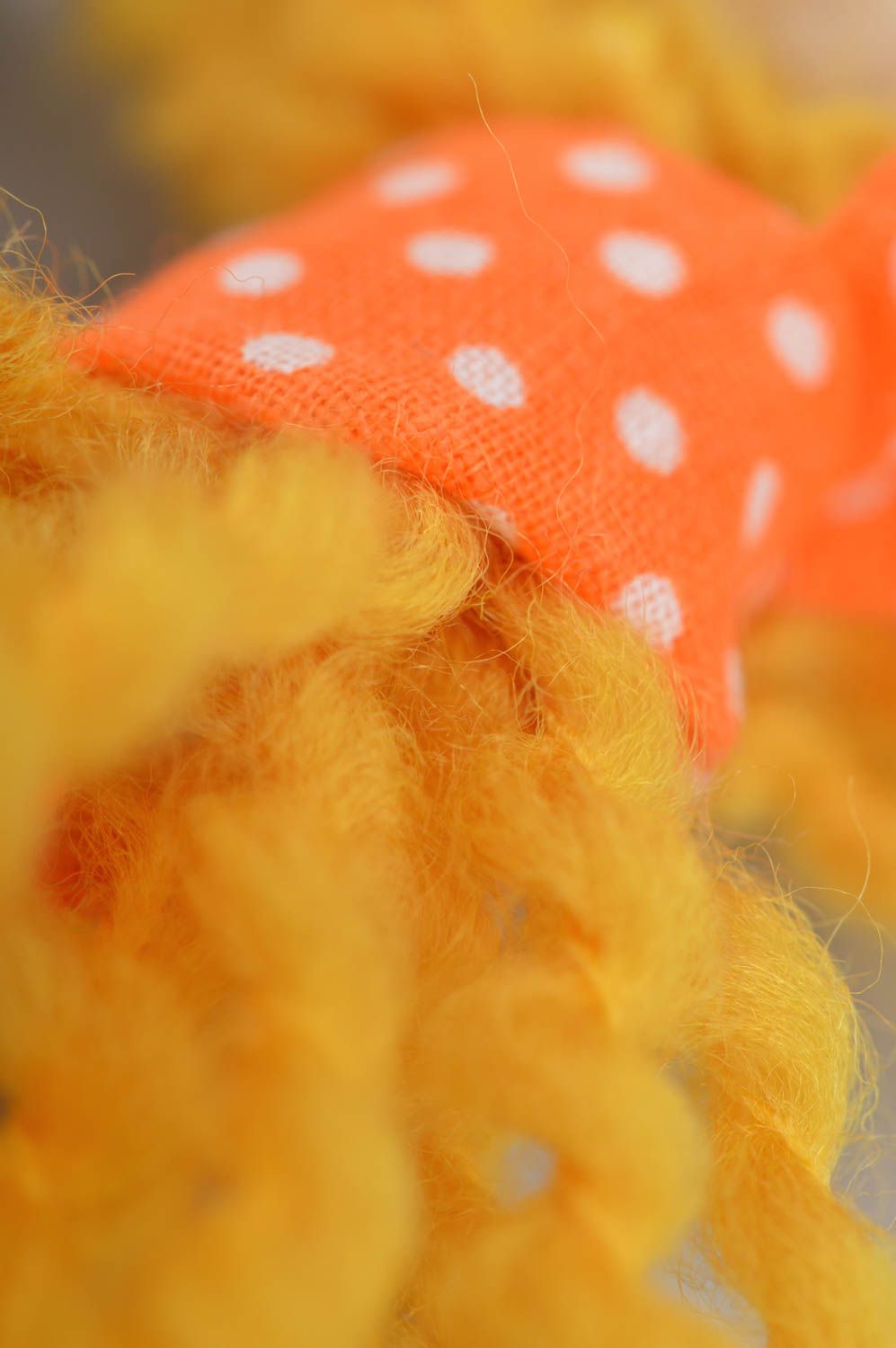 Игрушка кукла из ткани красивая небольшая с рыжими волосами ручная работа фото 4