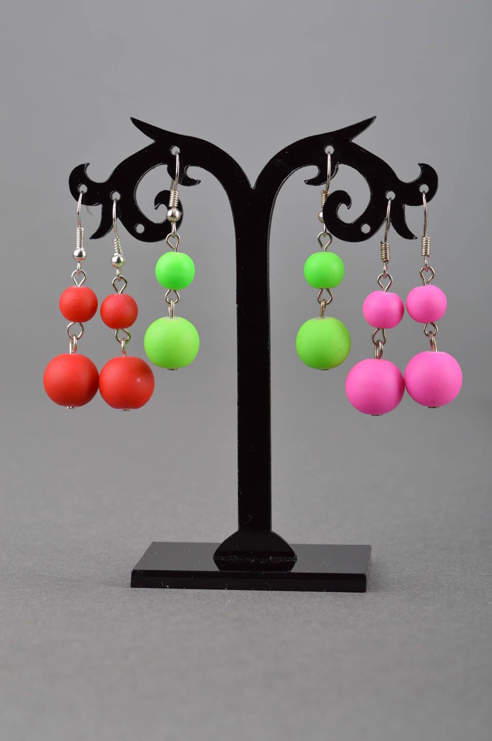 Set of handmade neon colorful beaded dangle earrings 3 pairs pink red green photo 3