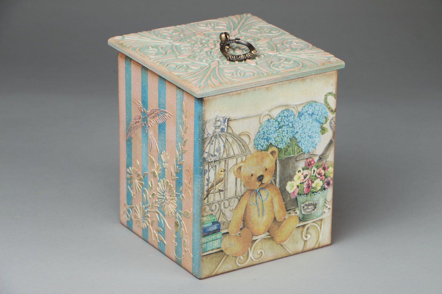 Decoupage box for candies photo 1