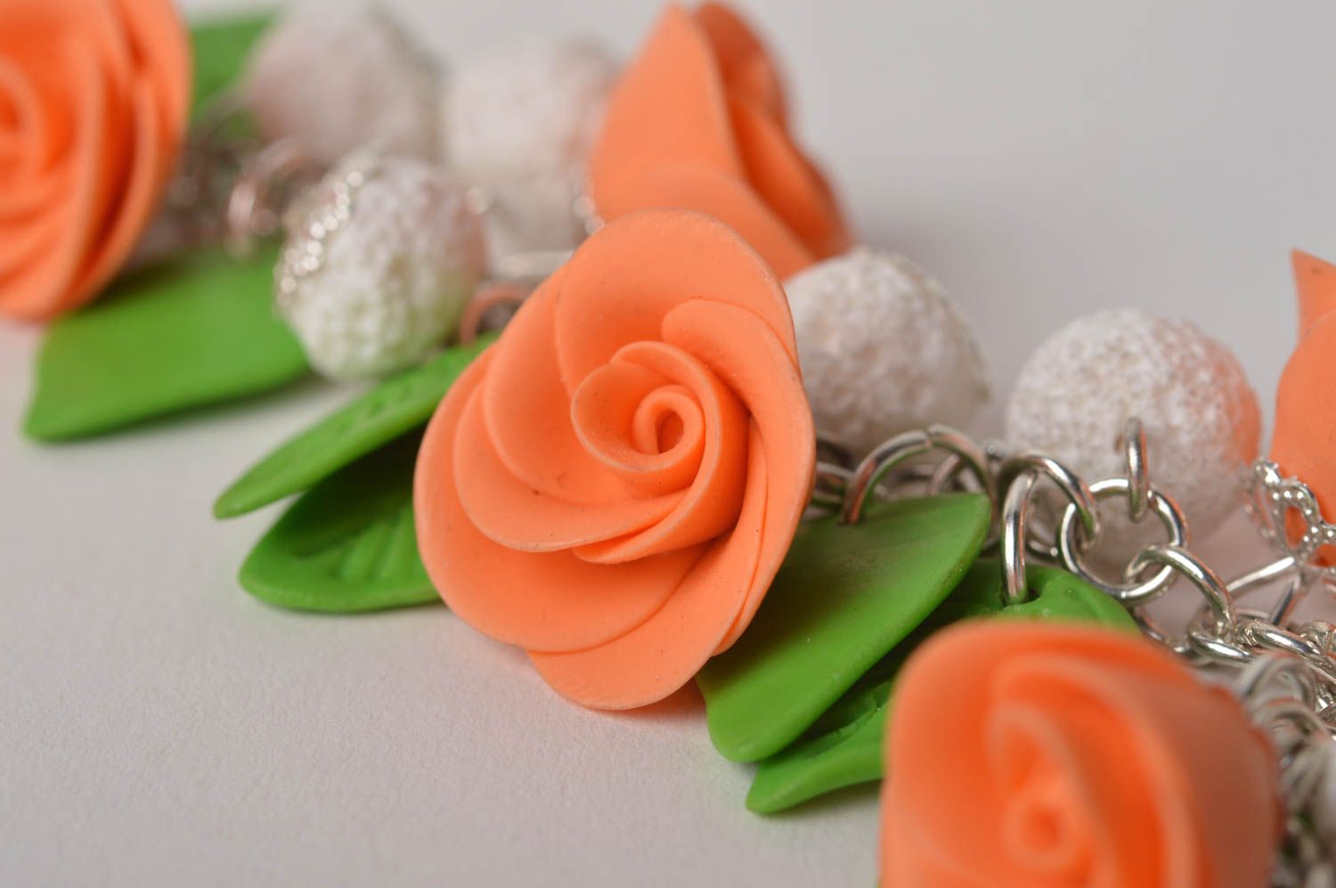Bracelet avec fleurs orange Bijou fait main pâte polymère Cadeau pour femme photo 4
