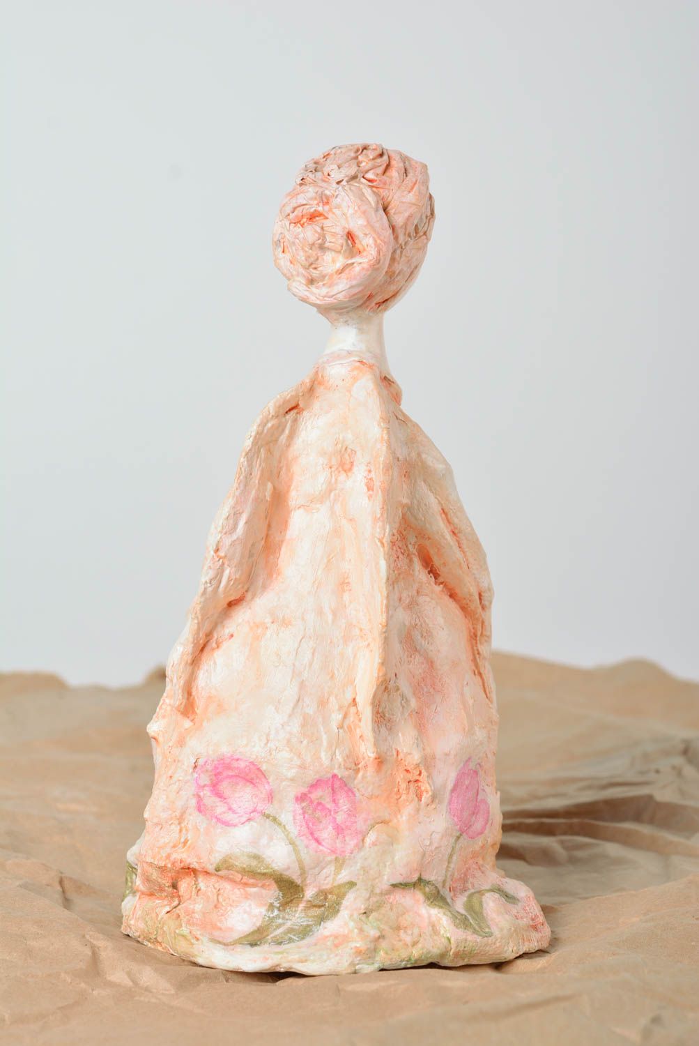 Statuette femme en argile autodurcissante faite main peinte à l'acrylique photo 3