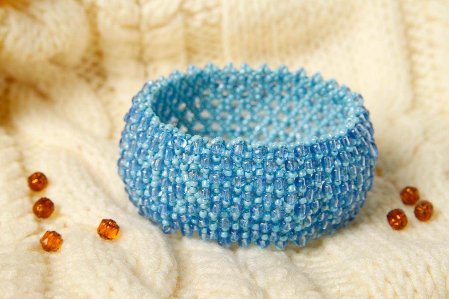 Модный браслет ручной работы браслет из бисера голубой модная бижутерия фото 1