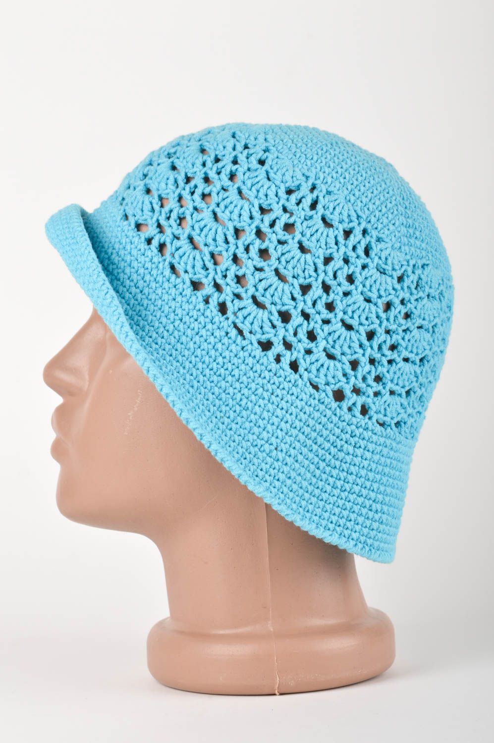 Bonnet tricot fait main Chapeau au crochet bleu ciel design Vêtement enfant photo 3