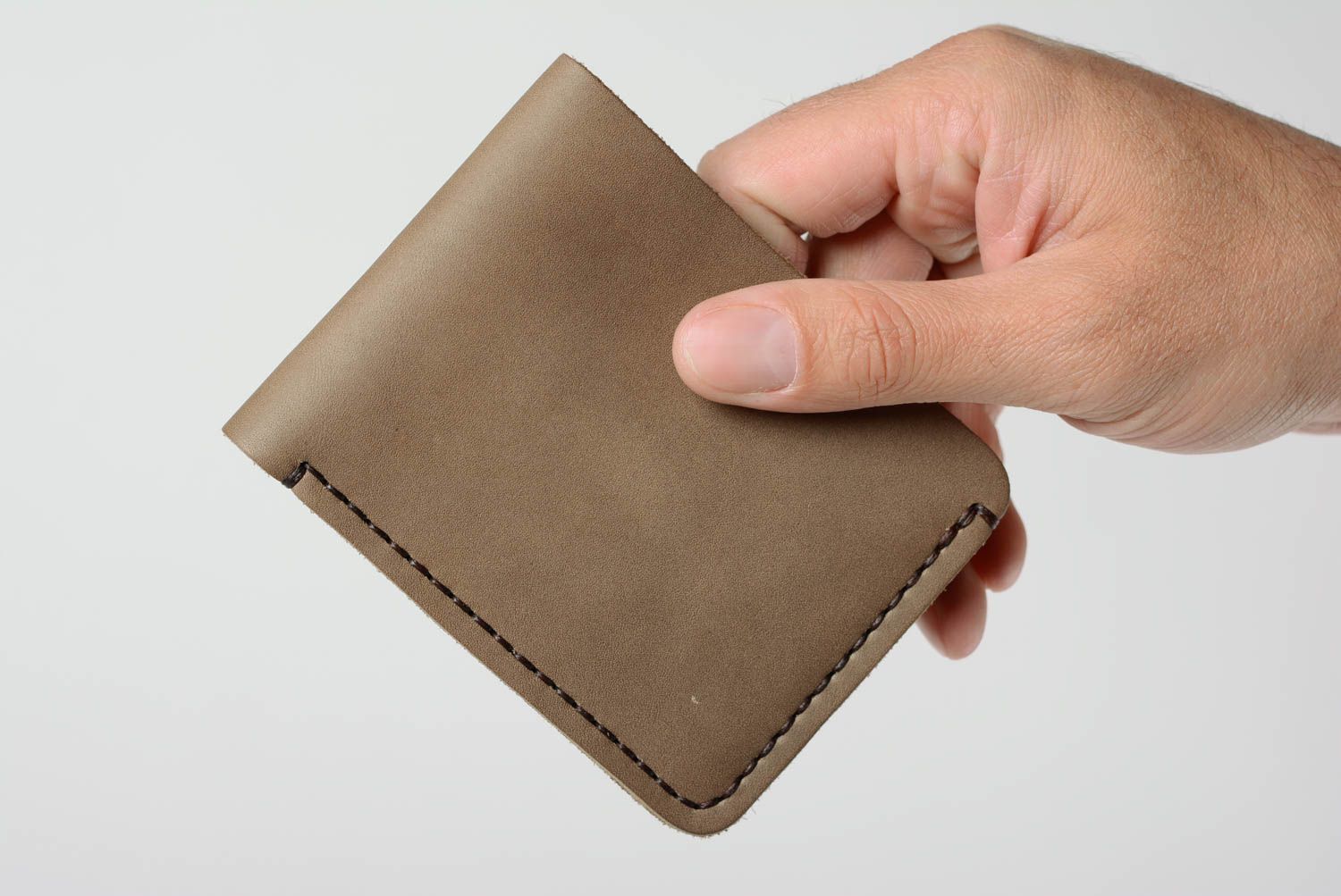 Handmade stylish designer light brown genuine leather wallet for men photo 3