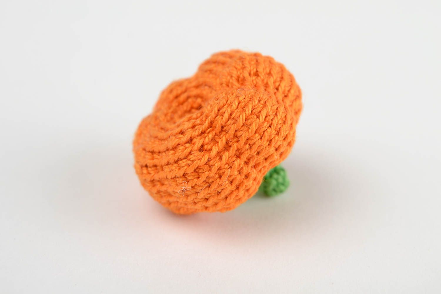 Peluche citrouille faite main Jouet tricot légume orange Cadeau enfant photo 5